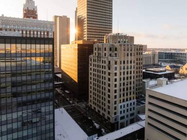 Main picture of 405 6th Ave