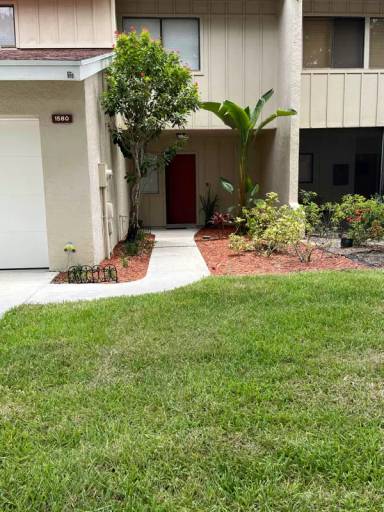 Main picture of 1580 SW Crossing Cir