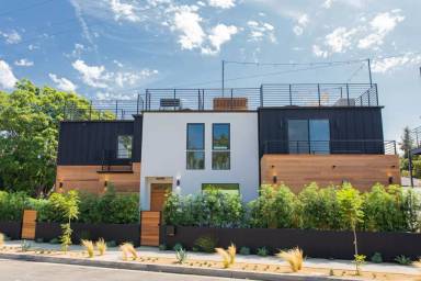 Main picture of 11600 Pearl Pl