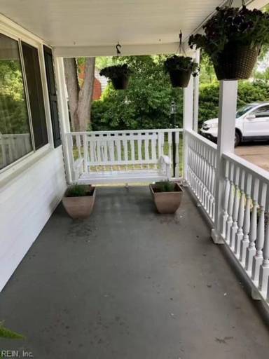 Main picture of 419 Virginian Dr