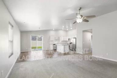 Main picture of 6010 W Kalamata St