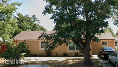 Main picture of 746 Galena St
