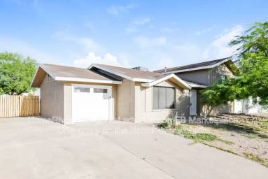 Main picture of 5758 N 42nd Ave