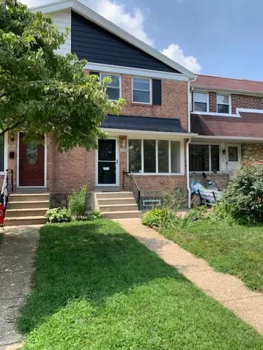 Main picture of 5484 Quentin St
