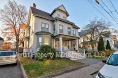Main picture of 12 Beltran St