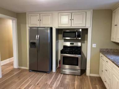 Main picture of 127 Jefferson St