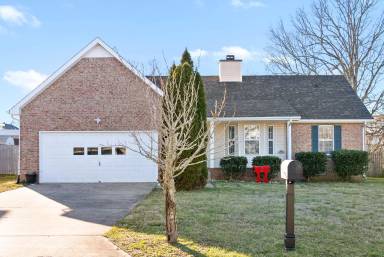 Main picture of 329 Yankee Dr