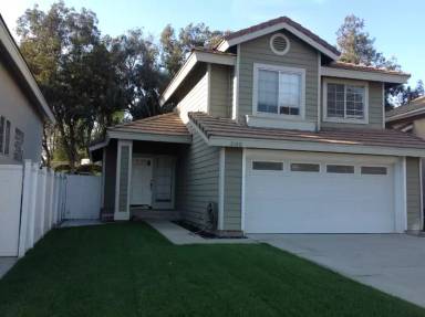 Main picture of 3240 Oakridge Dr