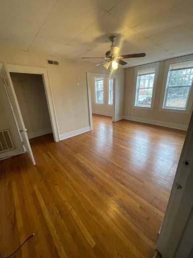 Main picture of 1301 19th St S