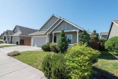 Main picture of 21234 Capella Pl