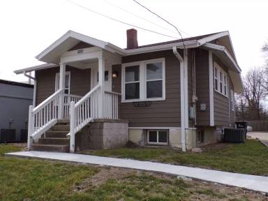 Main picture of 1002 W Broadway