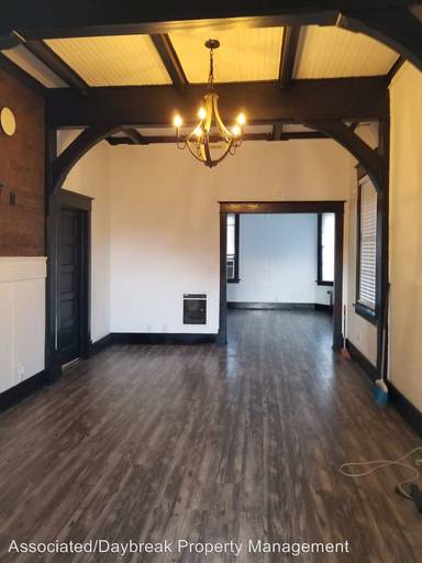 Main picture of 1303 Cherry Ave