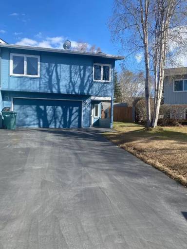 Main picture of 8460 Ragged Top Cir