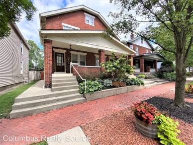 Main picture of 462 Forest St