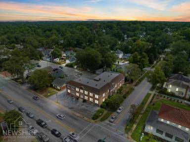 Main picture of 701 E Main St