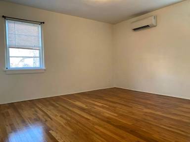 Main picture of 411 Solona St