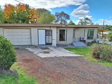 Main picture of 1100 SW Hailey Ave