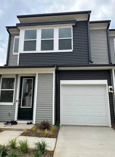 Main picture of 3228 Hutton Gardens Ln