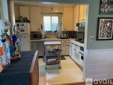 Main picture of 3270 Rosewood Ave