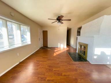 Main picture of 2004 S Hemlock Rd