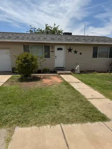 Main picture of 1421 W 450 N