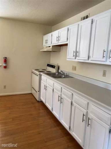 Main picture of 1201 Gillette St