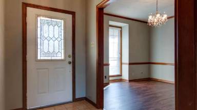 Main picture of 3008 Crestridge Dr