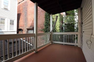Main picture of 18 Homer St