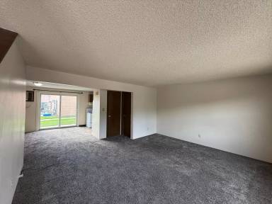 Main picture of 510 W 42nd St
