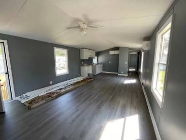 Main picture of 156 Cynthia Ln