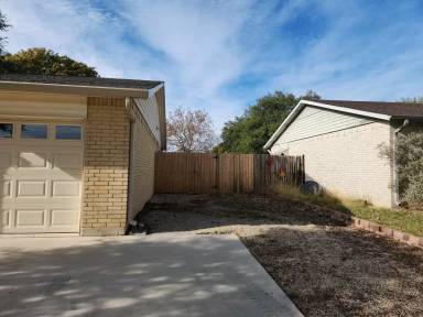 Main picture of 106 Stephanie Dr