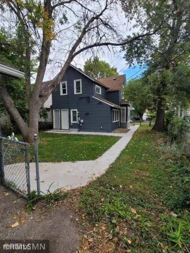 Main picture of 1851 Maryland Ave E
