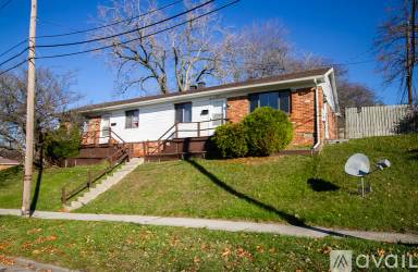 Main picture of 1597 Walbridge Ave