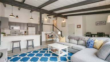 Main picture of 7924 Woodman Ave