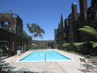 Main picture of University Town Square