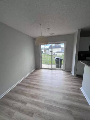 Main picture of 2106 Wexford Way