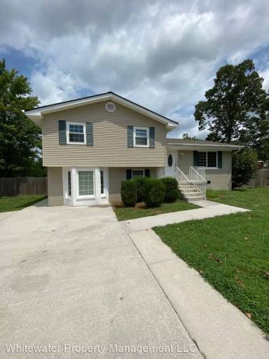 Main picture of 4040 E Freedom Cir