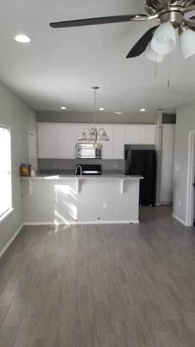 Main picture of 20369 Oak Hollow Ln