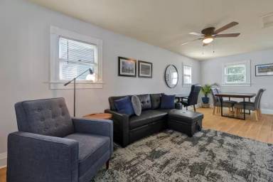 Main picture of 403 Highland Ave