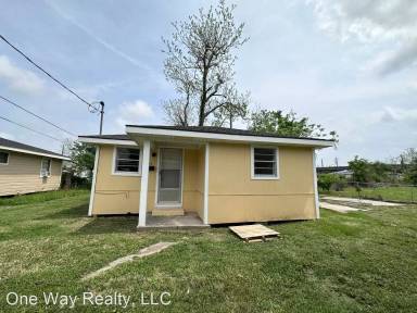 Main picture of 220 Spencer St