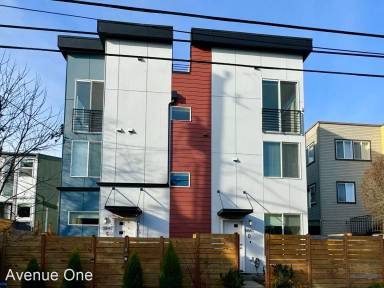Main picture of 8841 Midvale Ave N