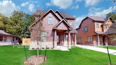 Main picture of 605 Banks St