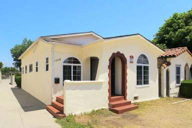 Main picture of 1129 W 109th Pl