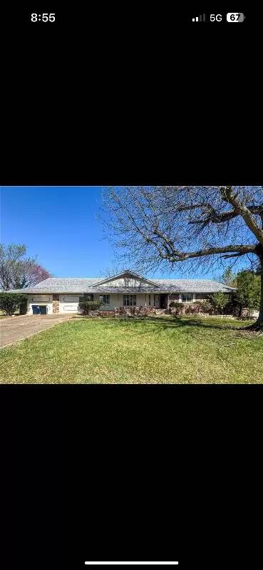 Main picture of 105 Magnolia St