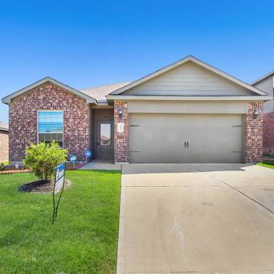 Main picture of 5932 Garnet Hill Ln