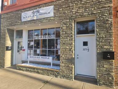 Main picture of 325 W Main St