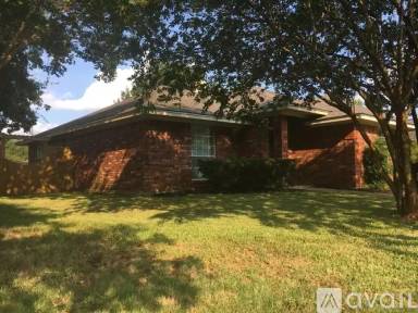 Main picture of 2303 Carnation Ct