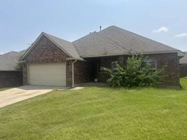 Main picture of 12798 SE 20th St