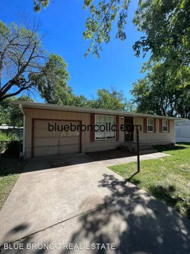 Main picture of 8606 E 93rd Ter
