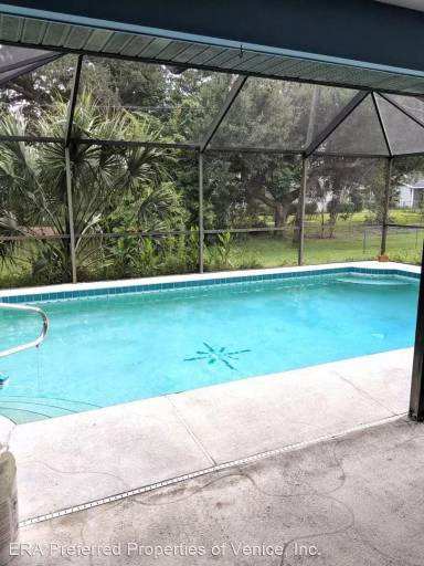 Main picture of 825 Dolphin Ave NW
